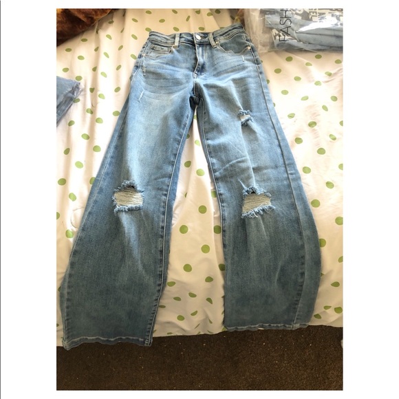 Distressed Wide Leg Jeans - Medium Blue Wash - Picture 3 of 4